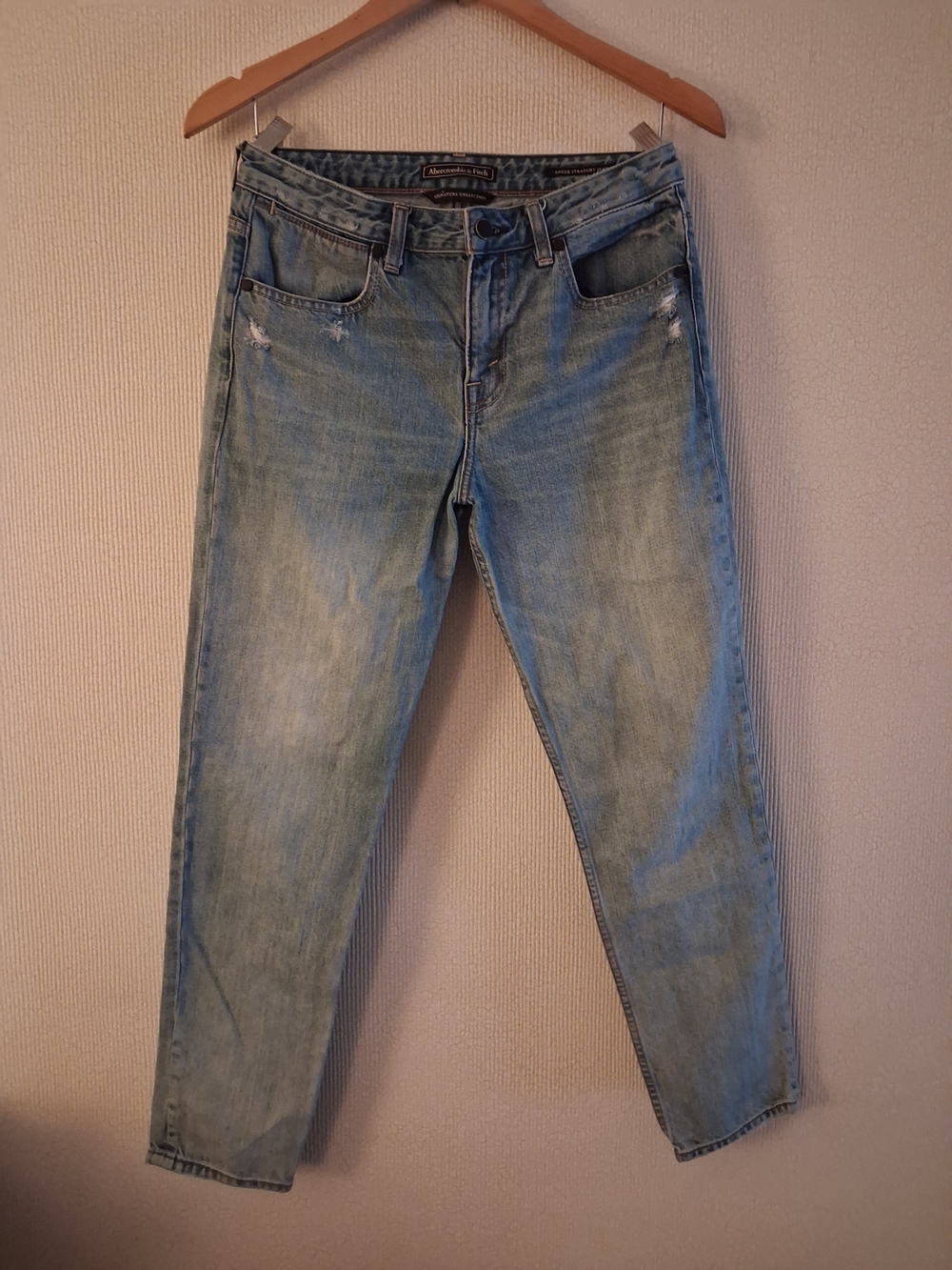 Abercrombie And Fitch Ankle Straight Jeans Sz 26 Light Wash Distressed